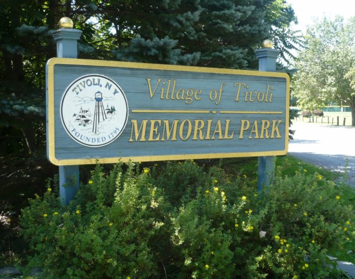 Tivoli_Sign_8-28