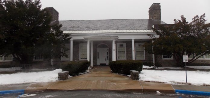 Hyde_Park_Elementary_Bob_Kampf